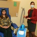 Hoofdhuidkoeling in Isala kan haaruitval bij chemo verminderen