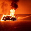 Auto in brand gestoken in Assendorp